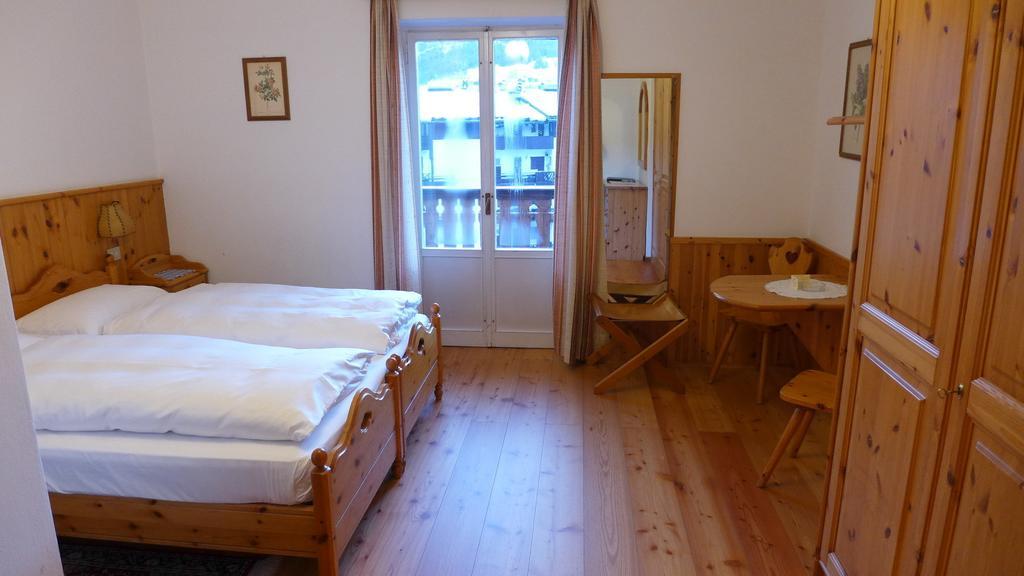 Hotel Bellaria - Cortina dʼAmpezzo Pokoj fotografie